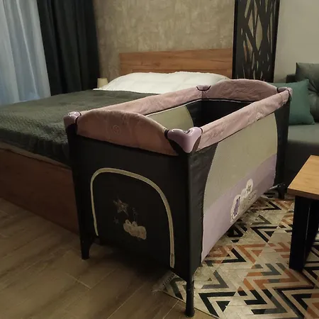 Xl Apartments, Hill,