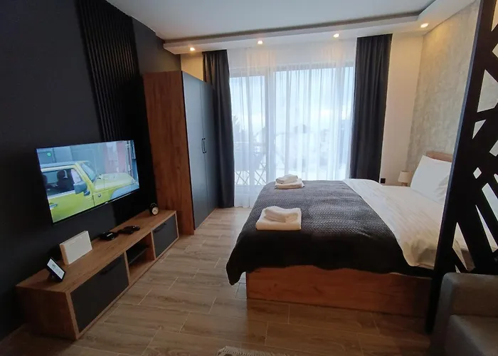 Xl Apartments, Hill, *